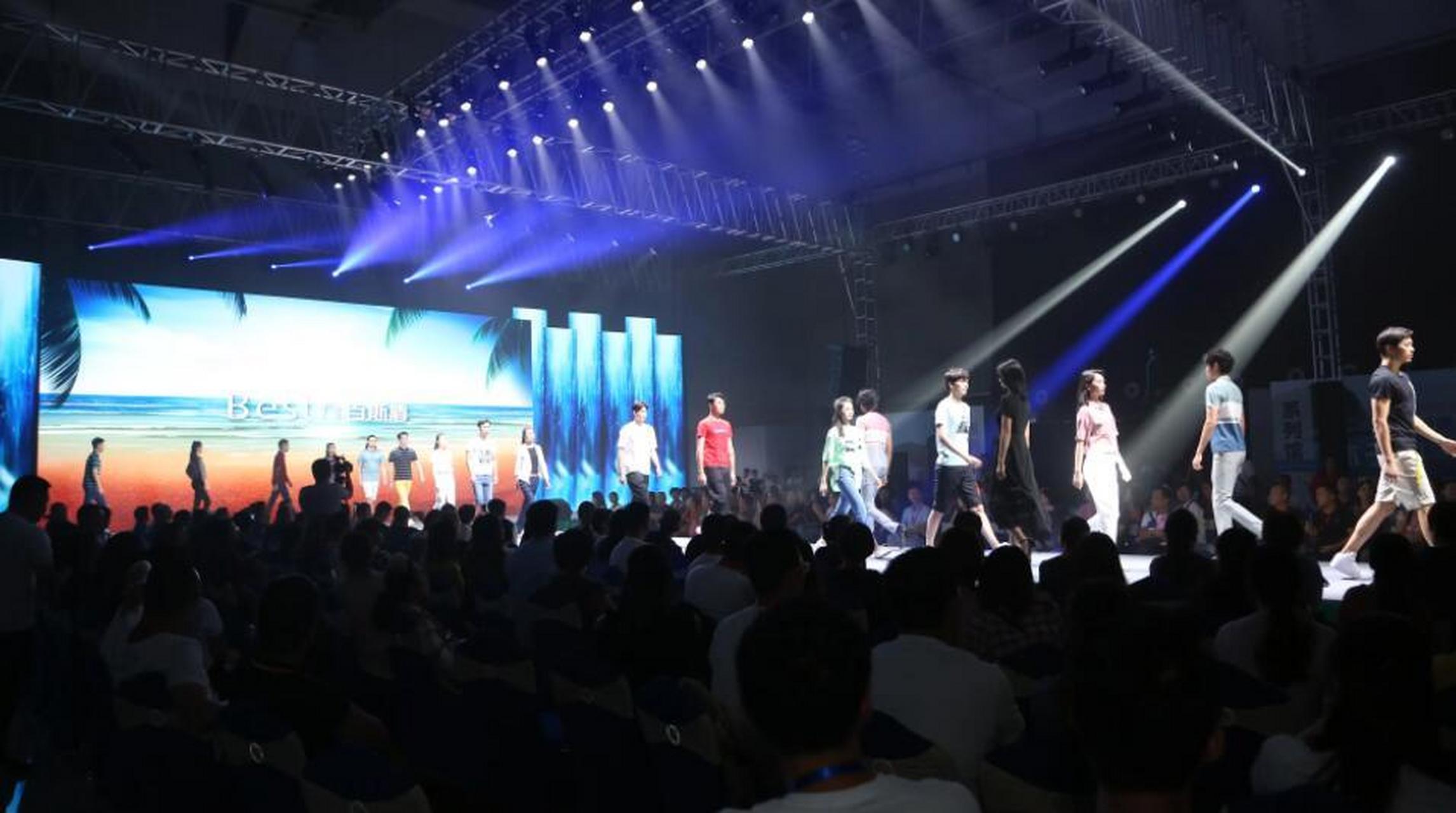 真如想象中的風(fēng)光嗎？演出經(jīng)紀(jì)人職業(yè)現(xiàn)狀調(diào)查